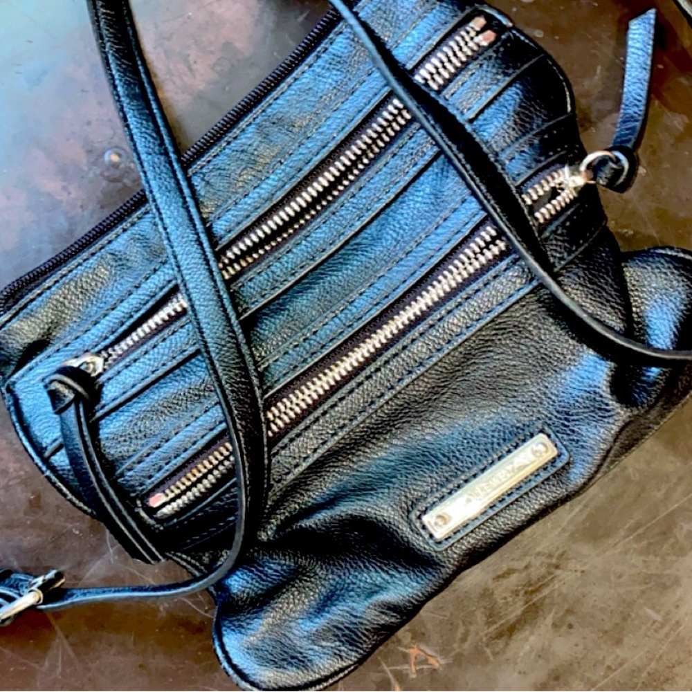 Black Shoulder bag 💙